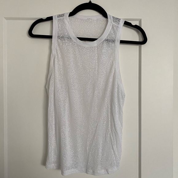 Lululemon sheer muscle tank - Picture 3 of 6